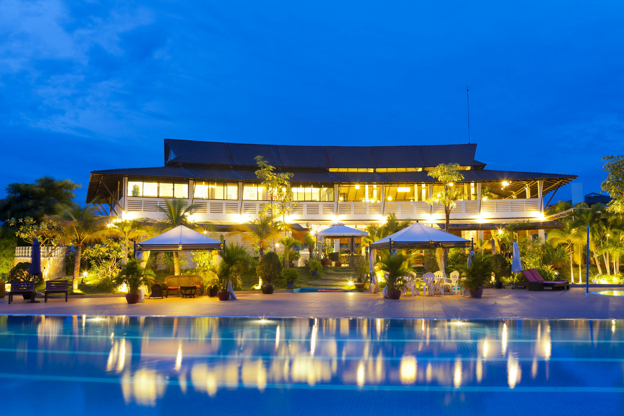 Cambodian Country Club Hotel Phnom Pen Exterior foto